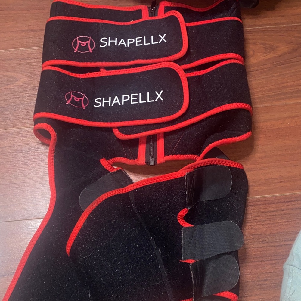 ✔️🎈Shapellx Black and Red Velcro Waist Trainer. WithThigh Slimmer.🎈